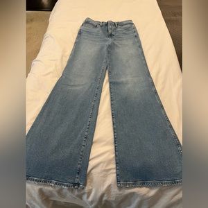 Madewell 11” high-rise flare, size 28